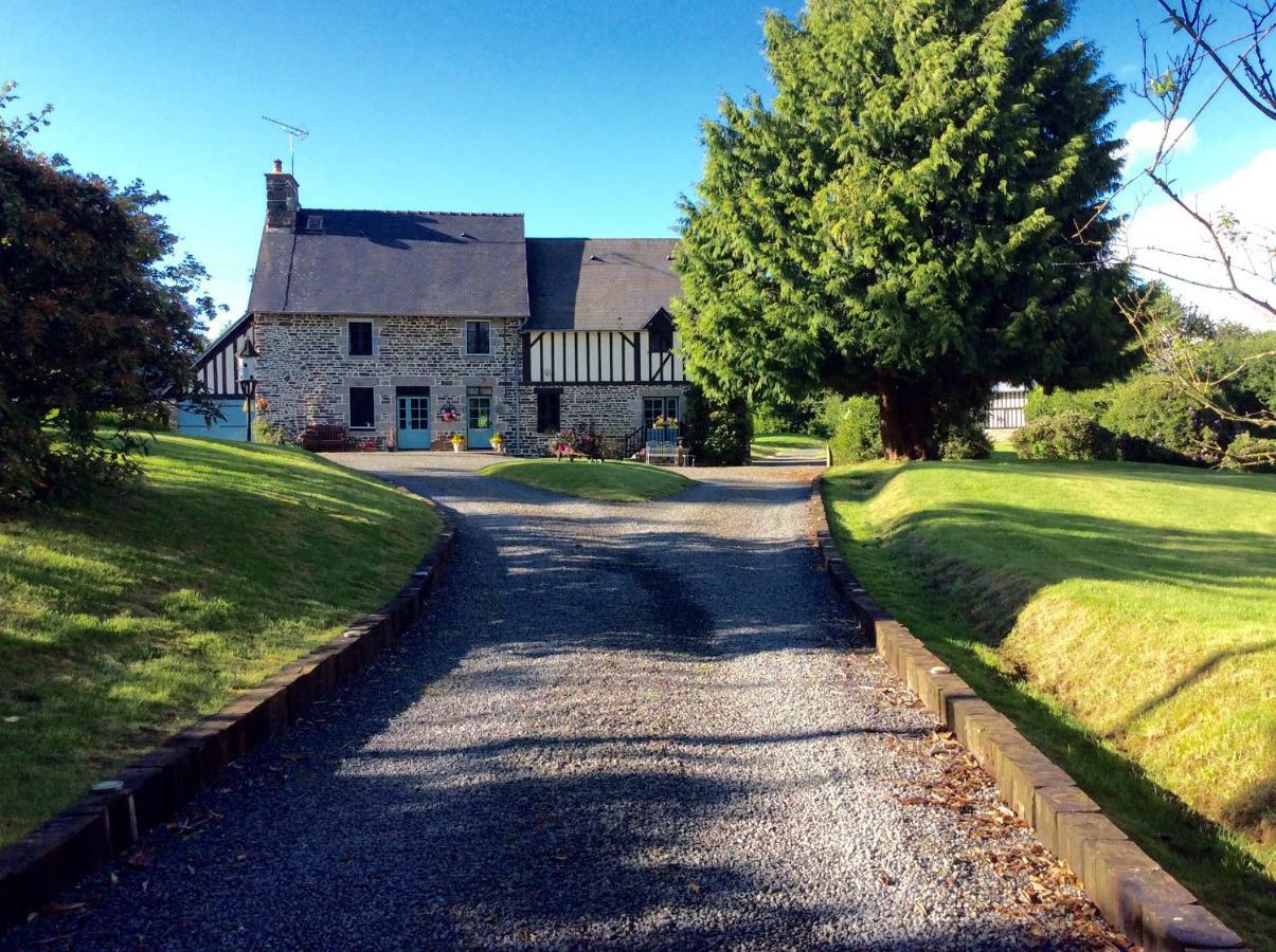 Maison Mai Or La Petite Maison Mai Or La Petite Grange Or All Three La Chapelle-Urée 외부 사진