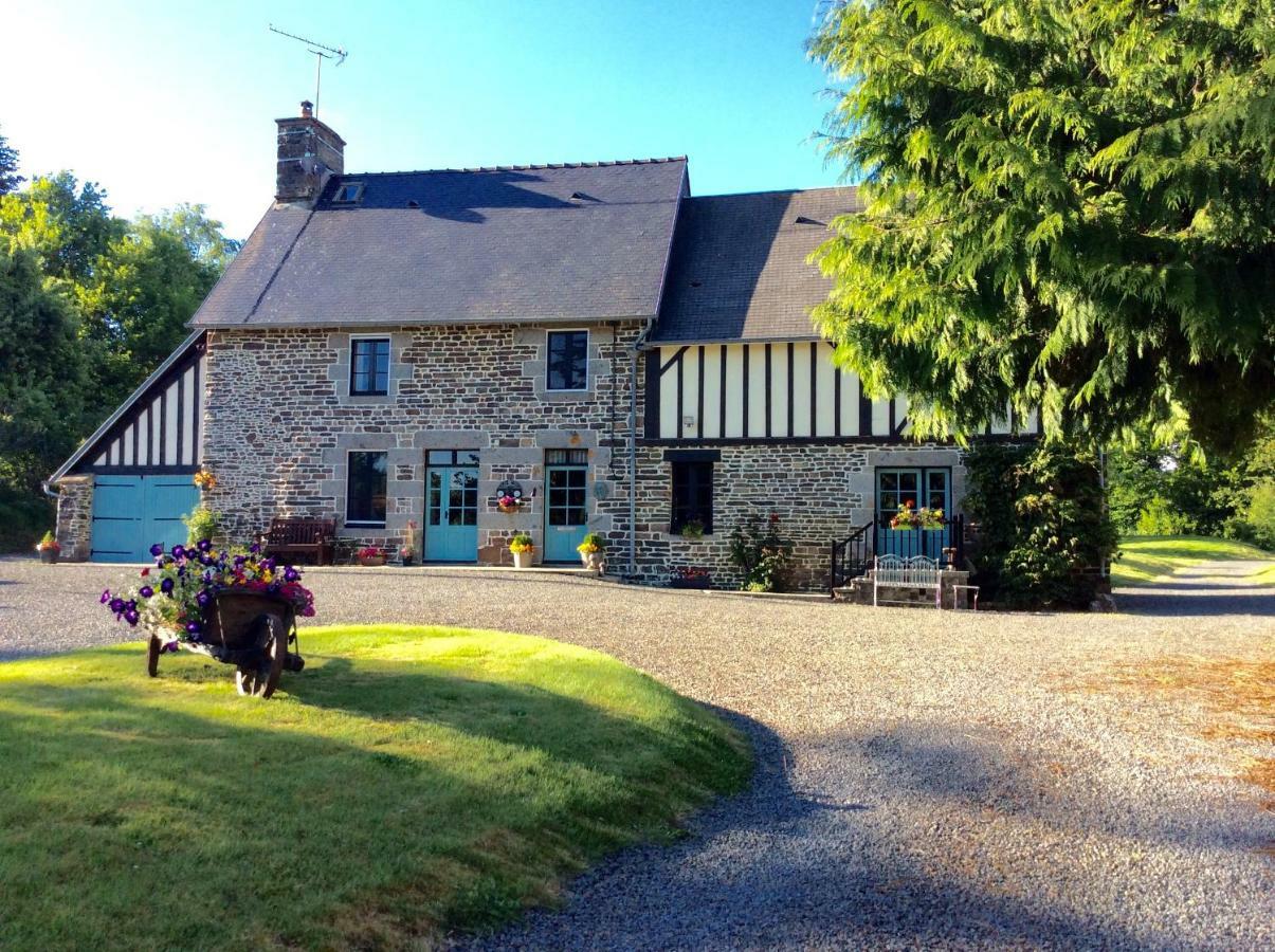 Maison Mai Or La Petite Maison Mai Or La Petite Grange Or All Three La Chapelle-Urée 외부 사진