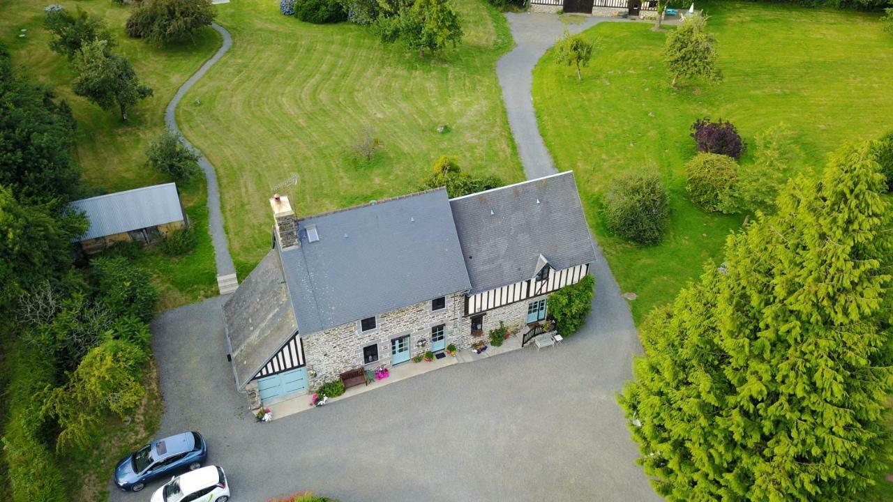 Maison Mai Or La Petite Maison Mai Or La Petite Grange Or All Three La Chapelle-Urée 외부 사진