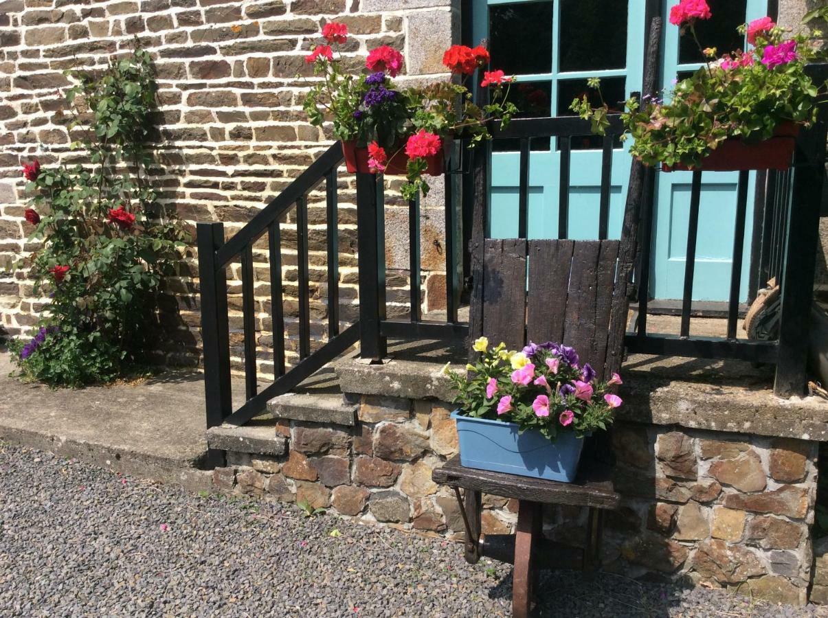 Maison Mai Or La Petite Maison Mai Or La Petite Grange Or All Three La Chapelle-Urée 외부 사진